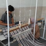 راه اندازی نخستین کارگاه دست بافته‌های سنتی «کاربافی» در آران و بیدگل