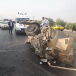 رهاسازی سرنشین رنو PK از خودروی واژگون شده در اصفهان