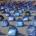 چهار هزار بسته مهر تحصیلی اهدایی فولاد مبارکه به دانش‌آموزان نیازمند